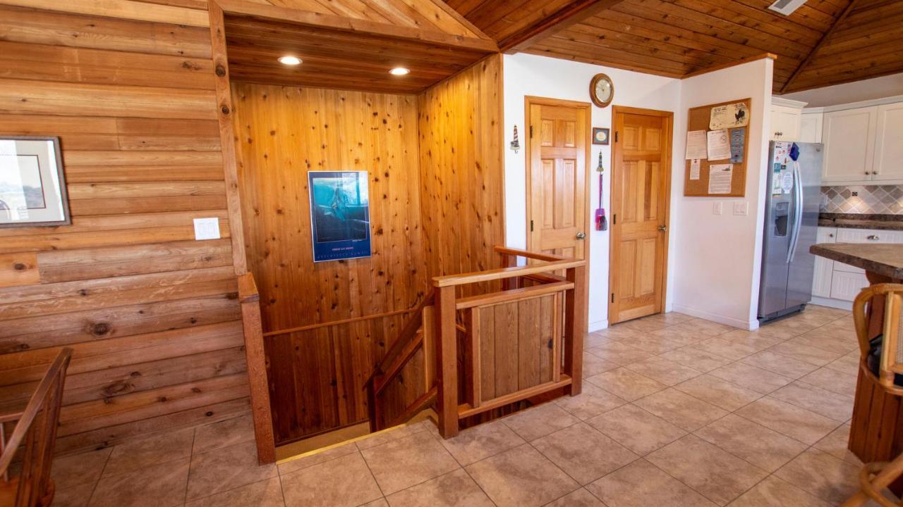 Wl933, Tale Of The Whale- Oceanfront, Private Beach Access, Gas Fireplace, Ocean Views Corolla Exterior foto